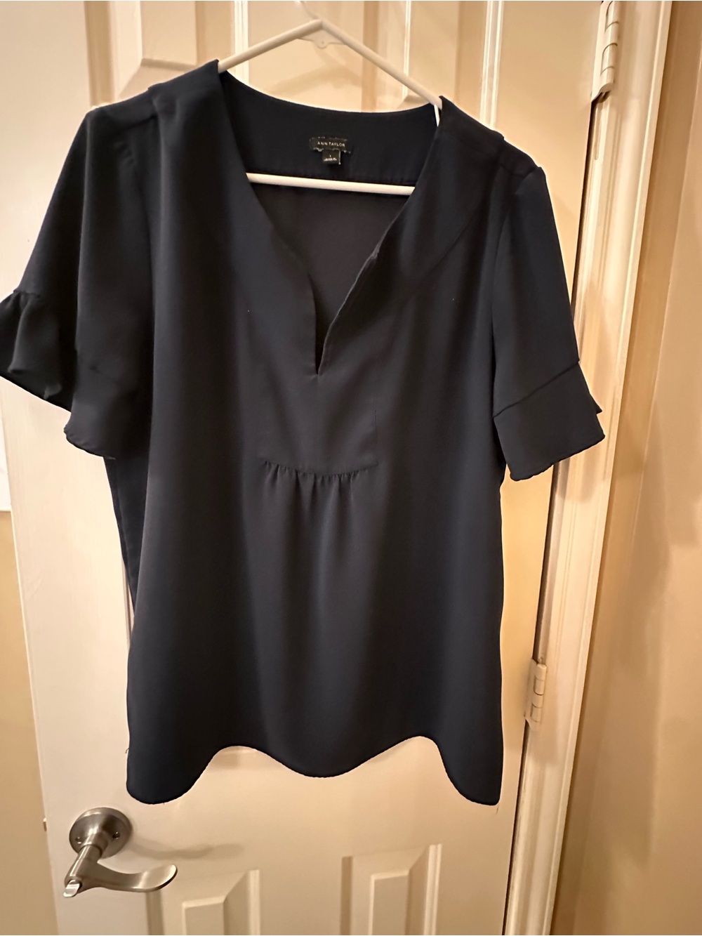 Ann Taylor Navy Blue Ruffle Sleeve V-Neck Blouse Size Large